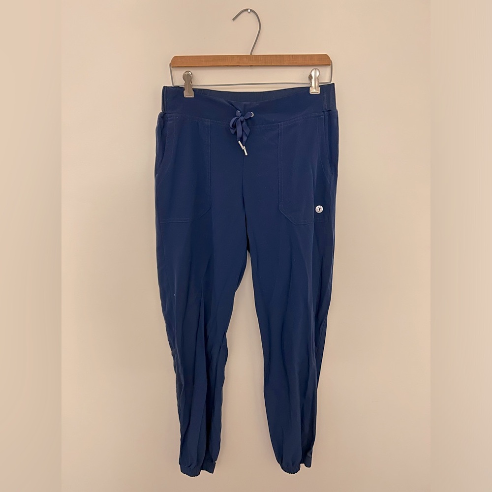 Scrub pants
